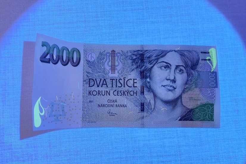 UV baterka 2v1 (365 nm + 395 nm)